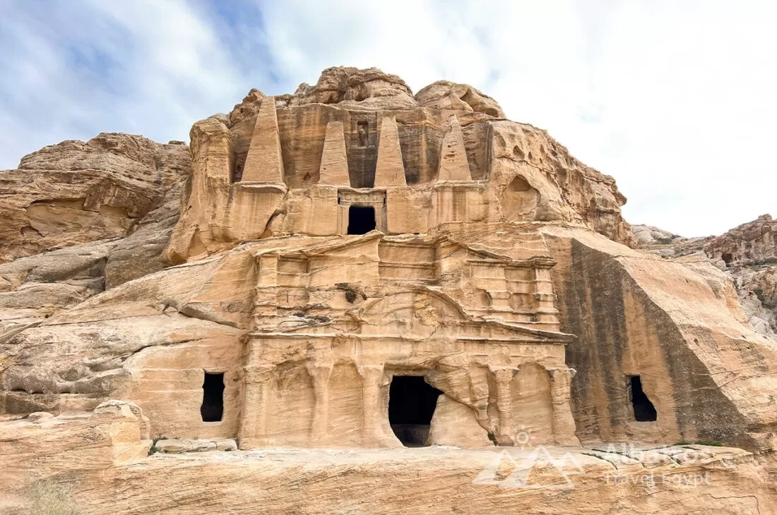 Ancient Petra (Jordan)-34